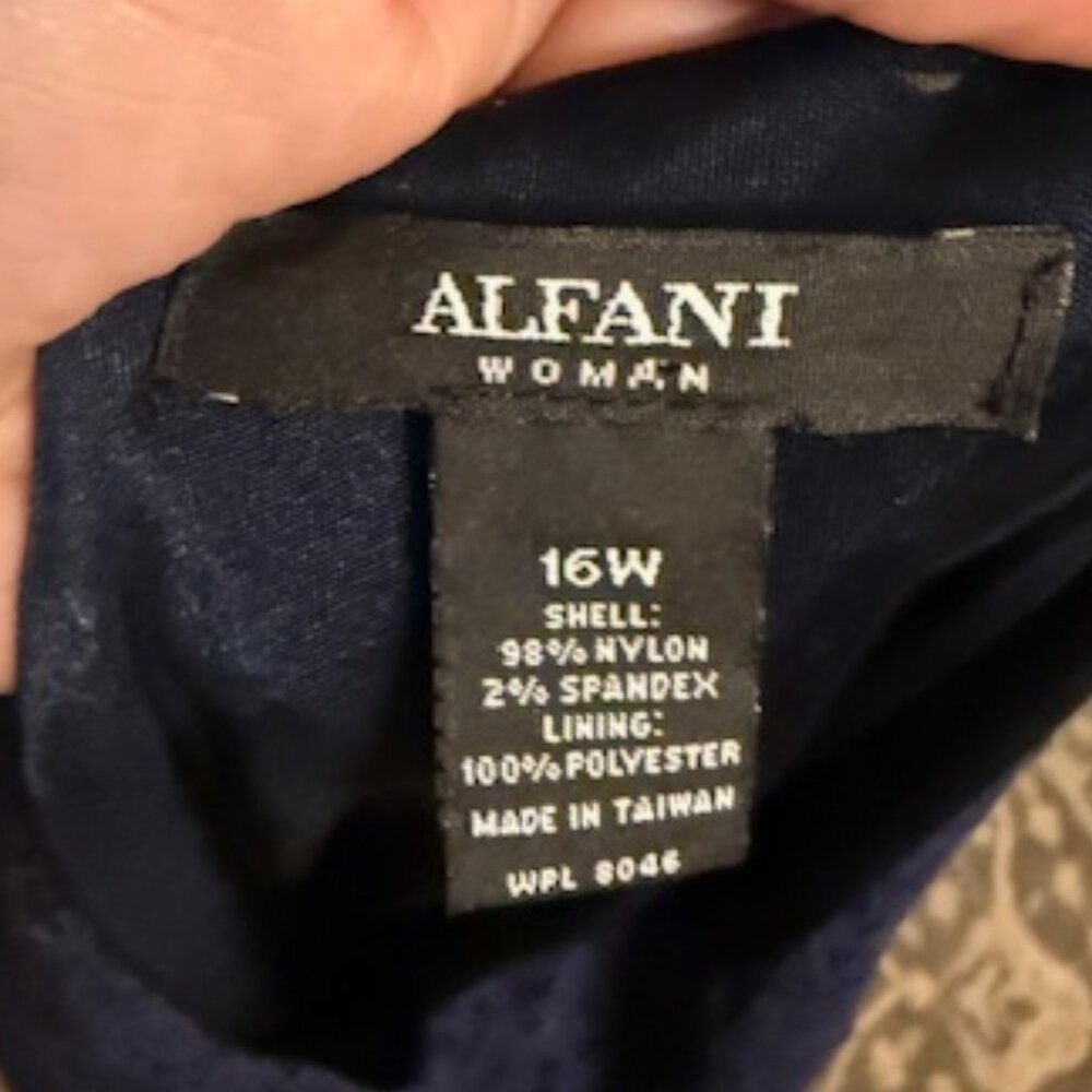 ALFANI Lace Dress Size 16W - Picture 3 of 3